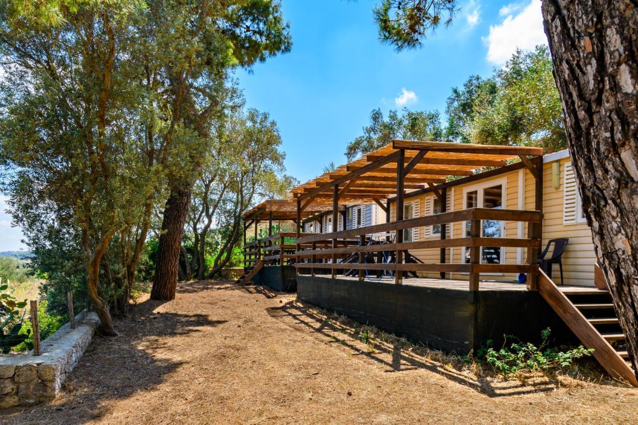 Camping La Scogliera Santa Cesarea Terme Exterior photo